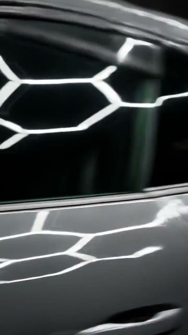 Porsche GT3, video generato con AI per LevelUp Cover Solutions